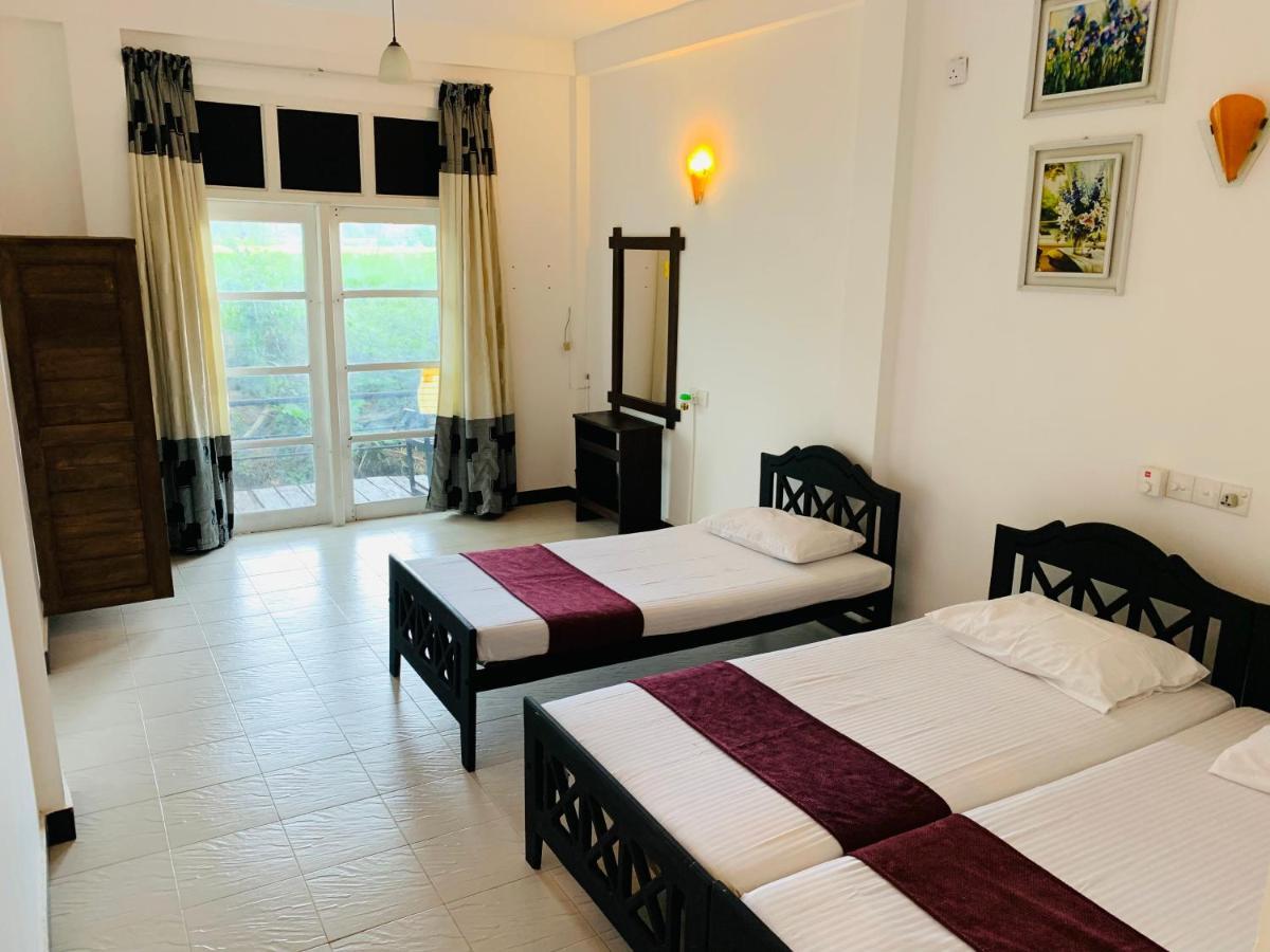 Sethway Village Minneriya Exterior photo