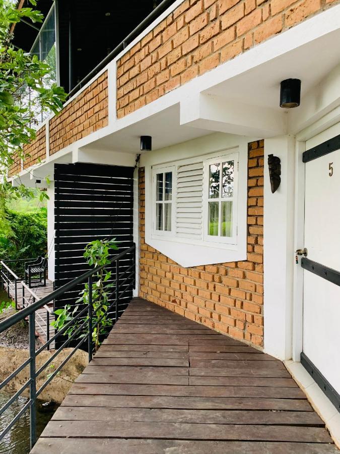 Sethway Village Minneriya Exterior photo
